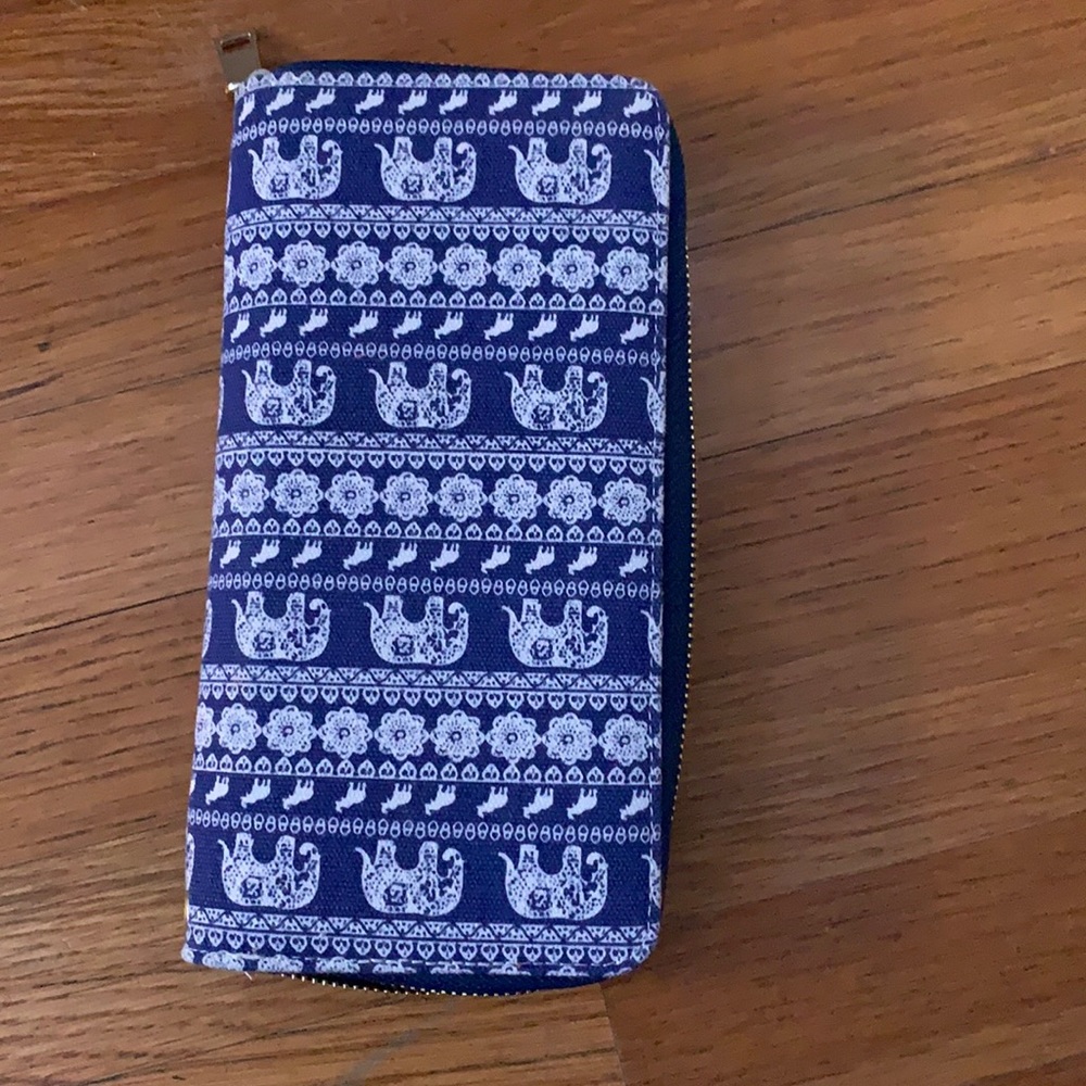 blue elephant wallet